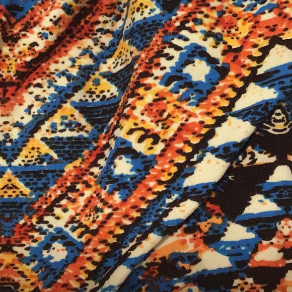 Leggings 4 pair L/XL all same except pattern, nice - Picture 7 of 8